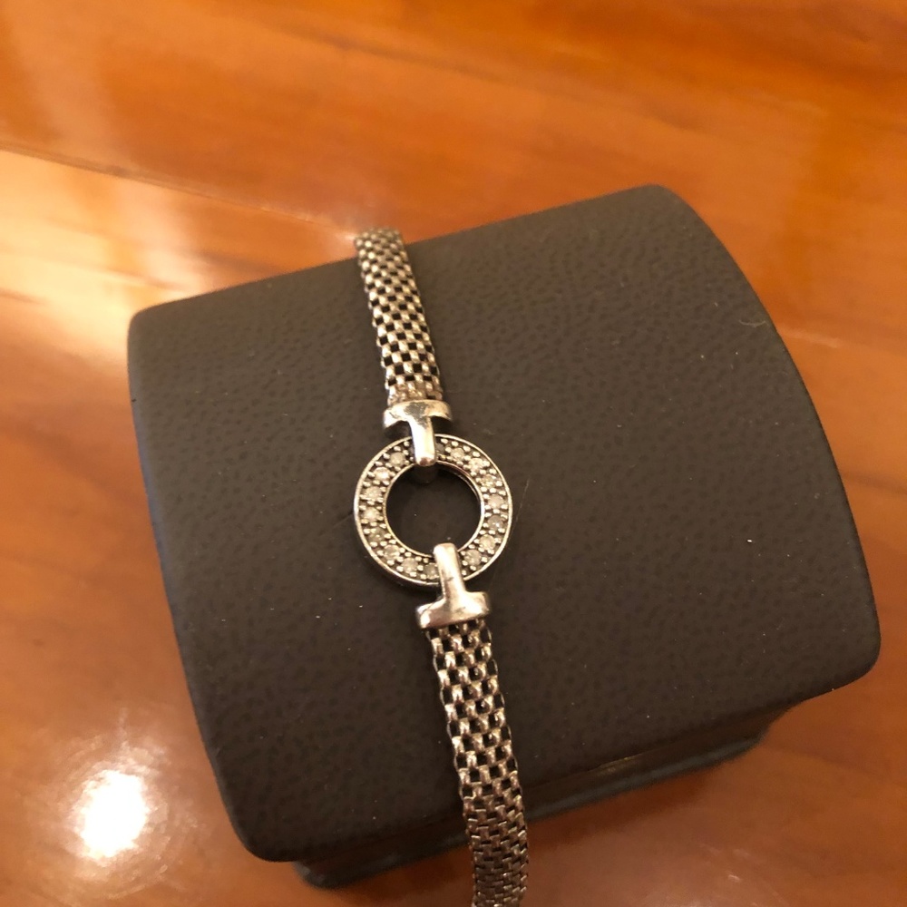 Hot diamonds brand bracelet - Picture 2 of 3